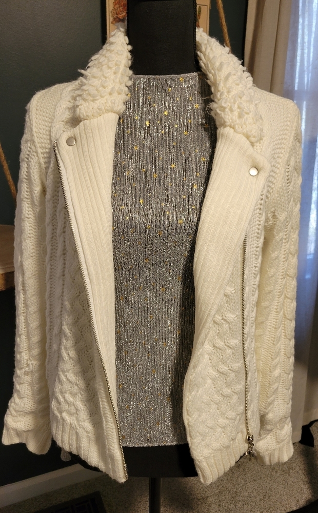 Jessica Simpson sweater Off-white zipper sweater. Excellent condition sz XS